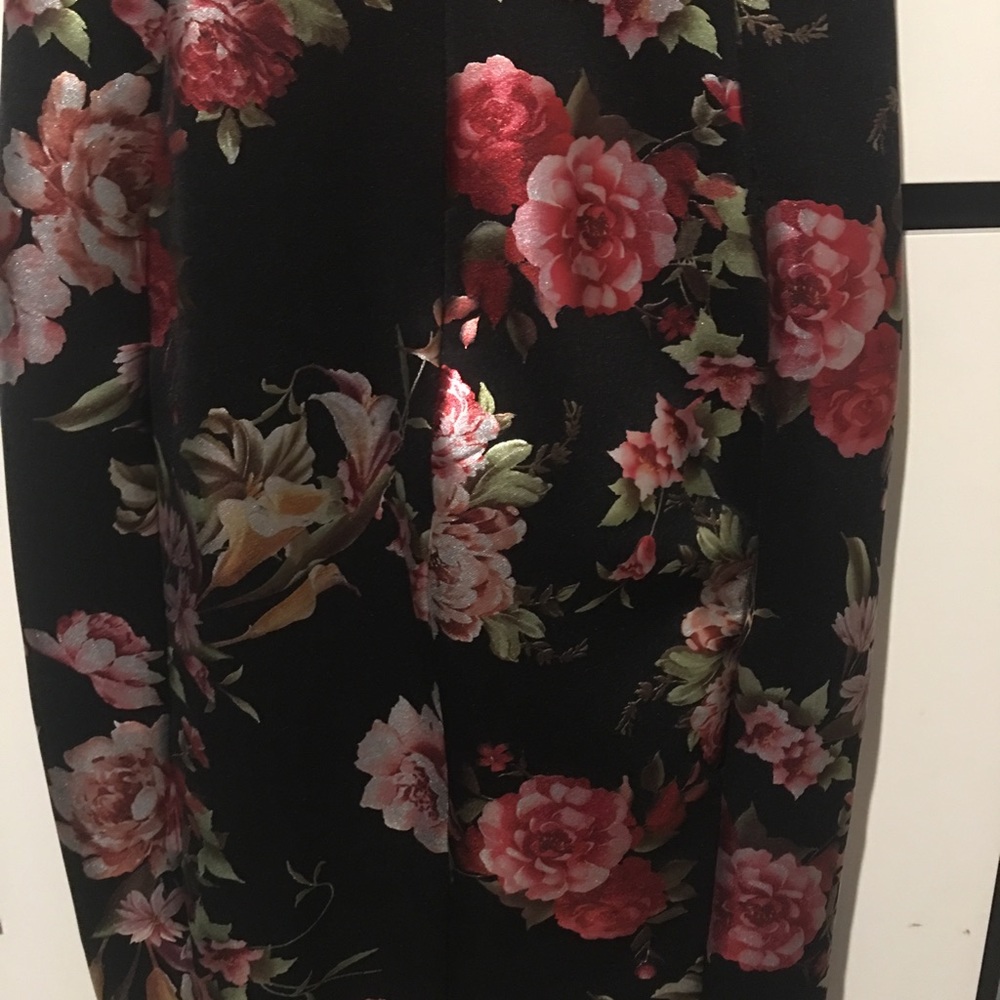 Dress - Picture 5 of 5